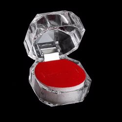Ringæske - display "Diamant" med rødt foer. 41 mm