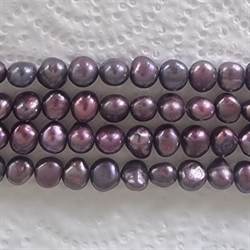 Ferskvands perler. Barok. 9-11 mm. Blå lilla nuancer