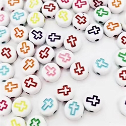 Perler med kors. Hvid med farvede kors. 7 mm. 50 stk.