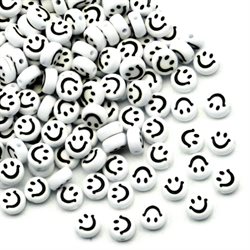 Smiley - emoji perler. Hvid med sorte smileys. 7 mm. 50 stk.