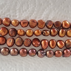 Ferskvands perler. Barok. 9-11 mm. Guld brun