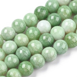 Krakelerede perler. 10 mm. Lys grønne nuancer. 1 streng