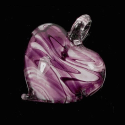 Glasvedhæng. Hjerte i Murano stil. 50 mm Rød/lilla