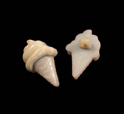 Knap "Softice". Creme. 21 mm.