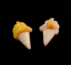 Knap "Softice". 21 mm. Rapsgul.