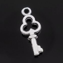 Vedhæng - charm. Lille nøgle. Tibetansk sølv. 16 mm. 5 stk.